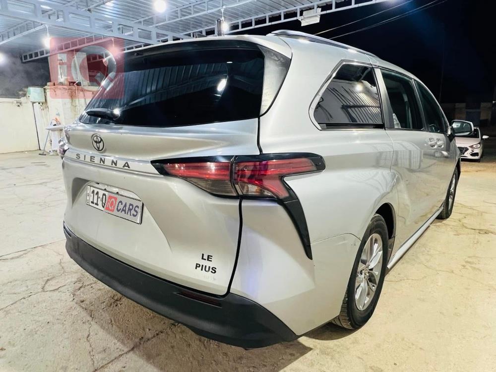 تويوتا سيينا